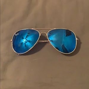 Rayban aviators.